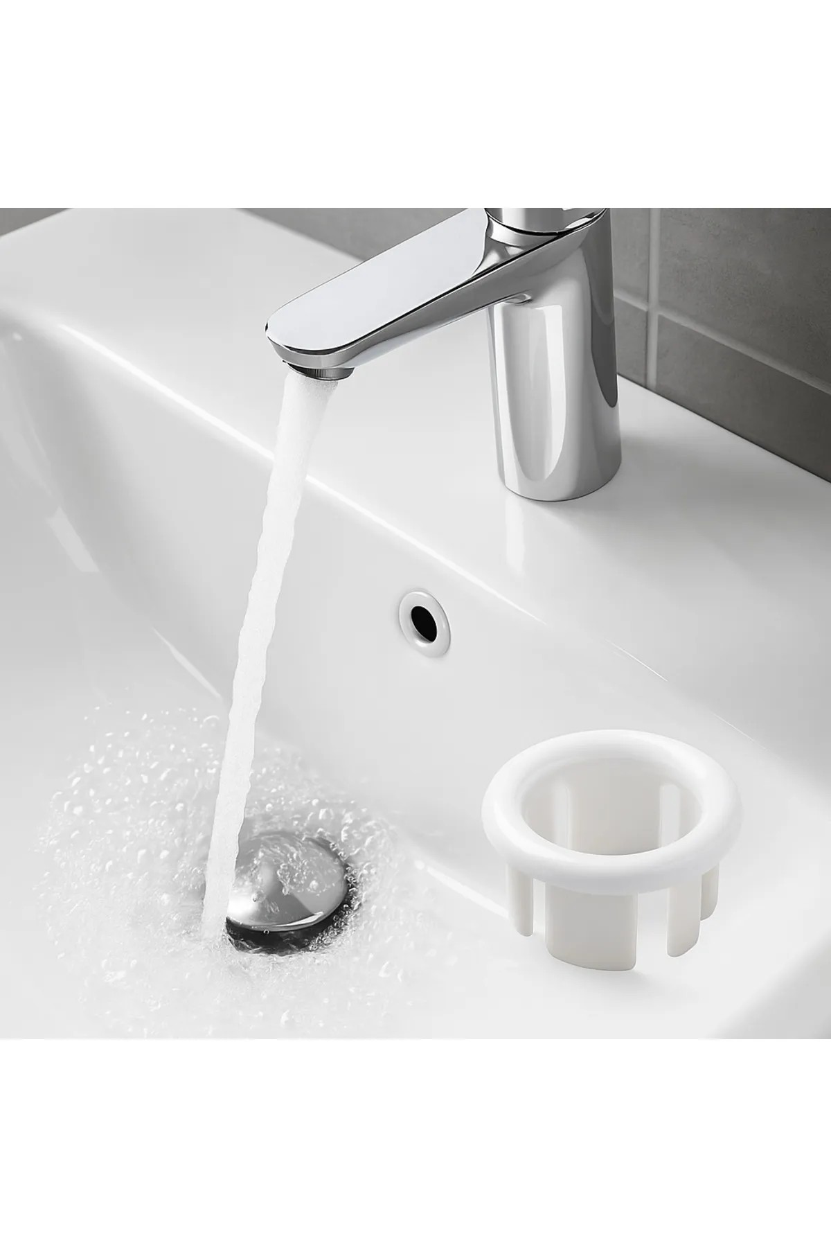 ŞIK VE UYUMLU TASARIMIYLA BEYAZ LAVABO TAŞMA YÜZÜĞÜ – STANDART MODEL