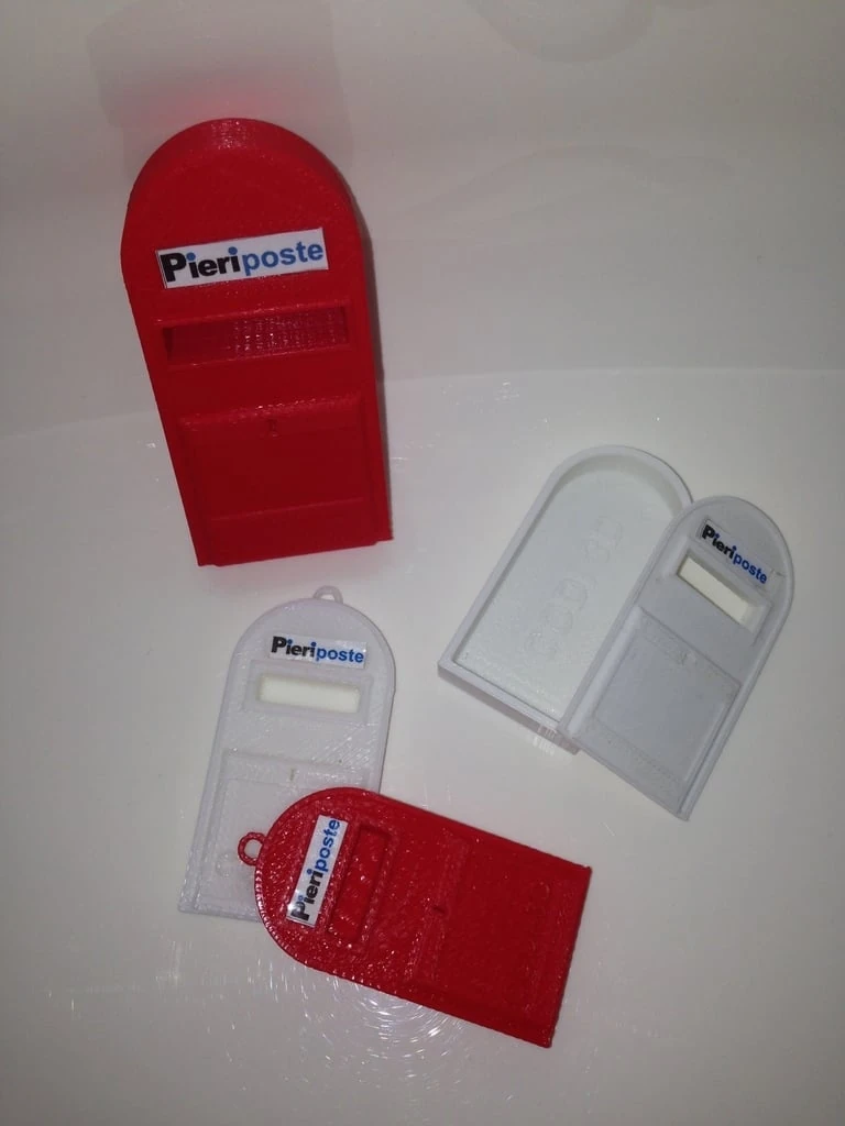 Posta Kutusu Anahtar Zinciri ve Kutu - Anahtarlık Posta Kutusu ve Açılış Kutusu (Kodlar ve Pieri Poste) (Sadece Plastik Aparattır) 3D