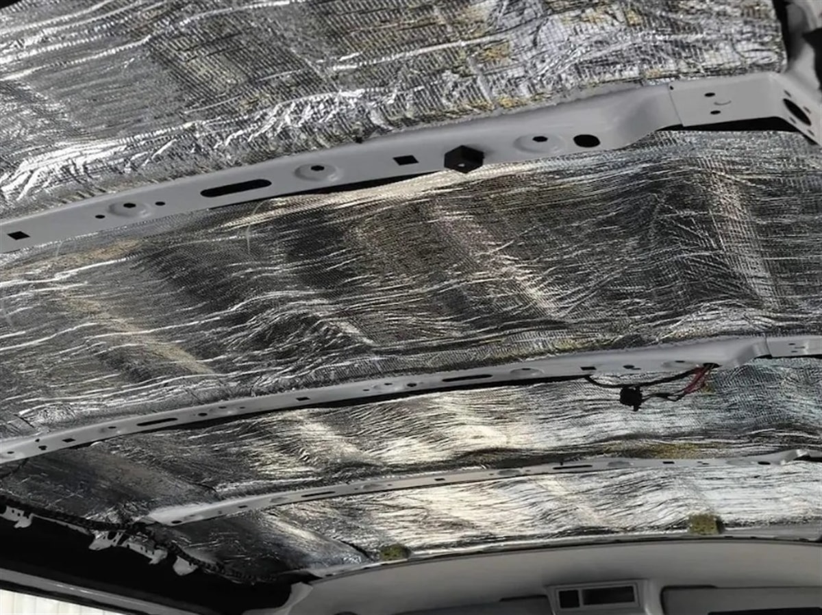 Ses Yalıtım Şiltesi Folyolu 9 mm Kendinden Yapışkanlı 120x100 Cm