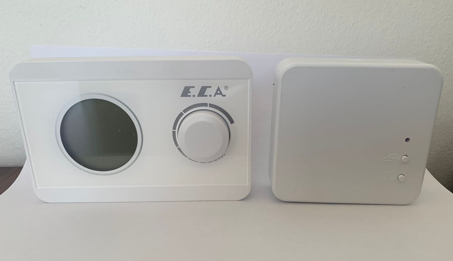 . Poly 100W Kablosuz Oda Termostatı – Uzaktan Ölçüm, Büyük LCD Ekran, On-Off Kontrol ve Alarm Özelliği