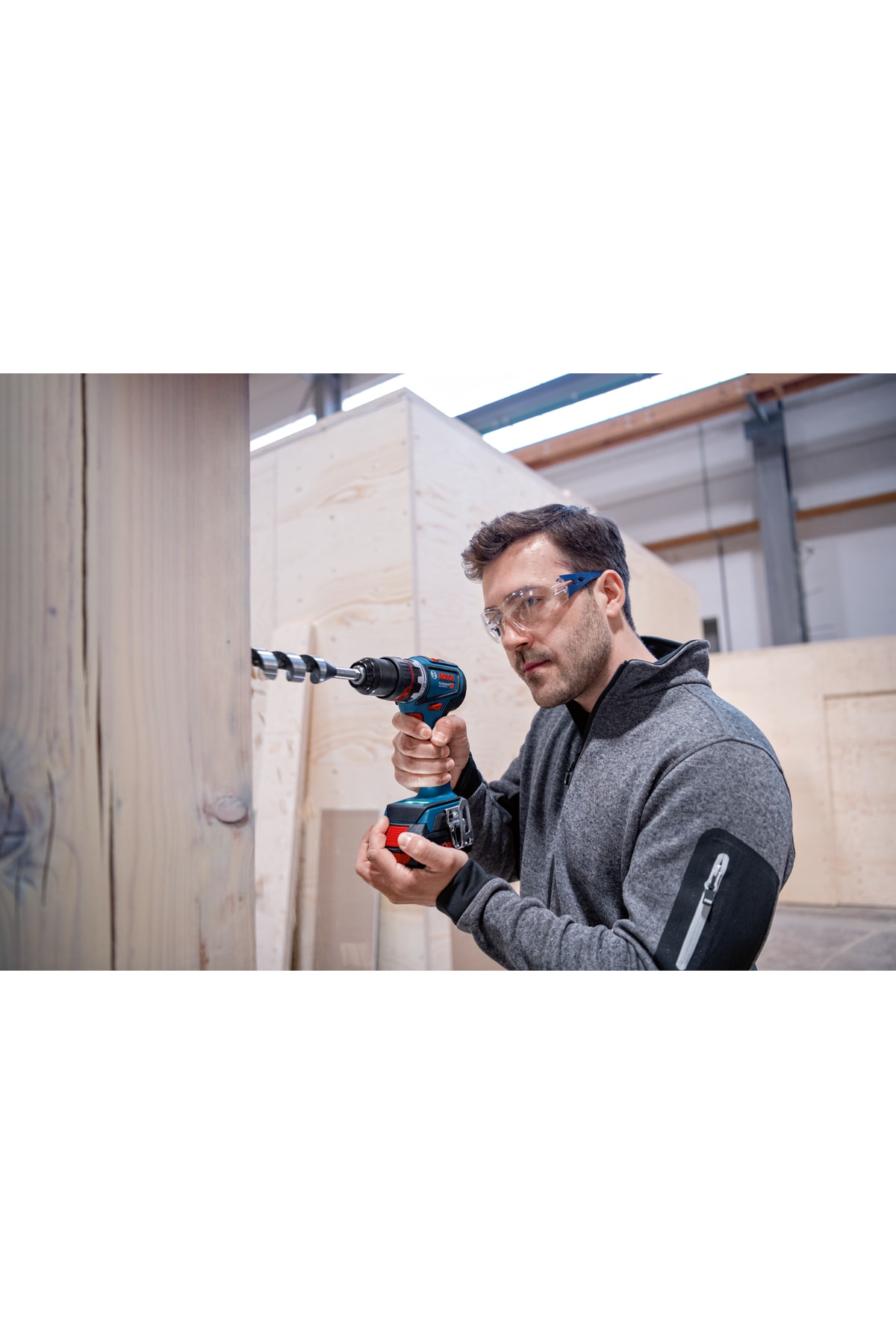 BOSCH Gsr 18v-90 C Kömürsüz Şarjlı Matkap 18 Volt (akü Ve Şarj Aleti Hariç)