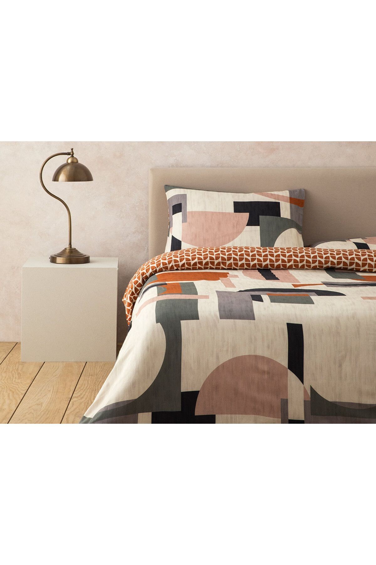 Dynamic Square Dijital Baskılı Soft Cotton Çift Kişilik Nevresim Seti 200x220 Cm Bej – Terracotta