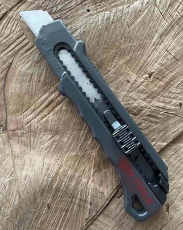 Döküm Maket Bıçagı Metal Büyük Uçlu Bıçağı Falçata 18MM
