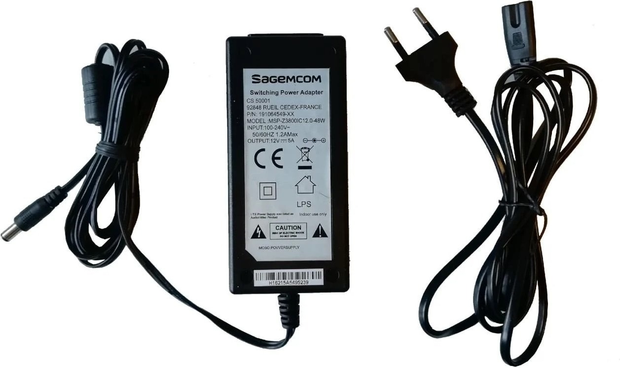 Adaptör 12V 5A 5.5x2.5mm Masa Tip