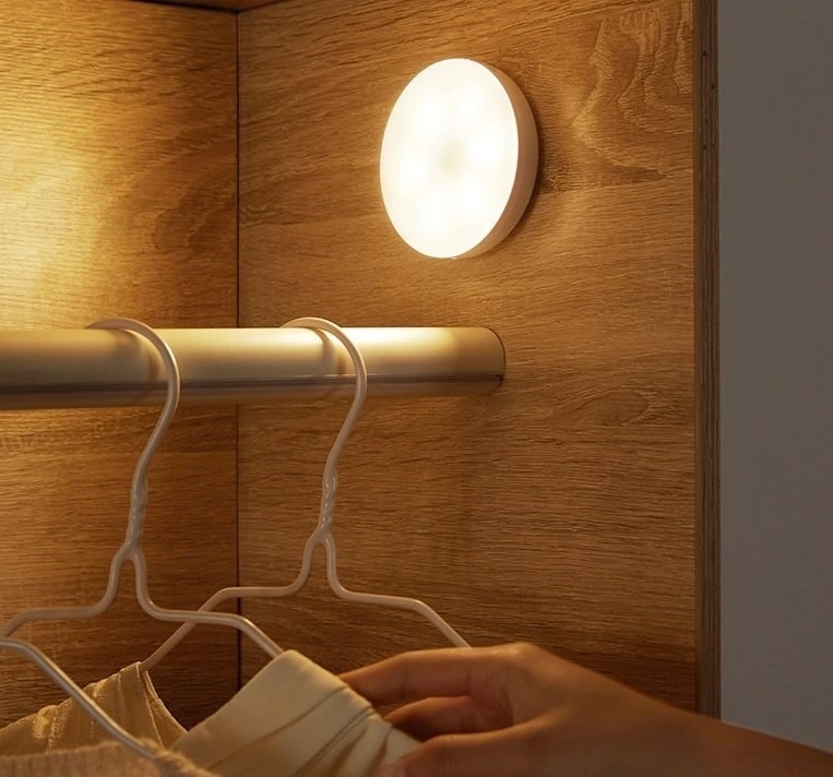 Sensörlü LED Kabin Aydınlatması - Beyaz Gün Işığı, ABS Gövde, USB ile Şarj Edilebilir, Otomatik Kızılötesi Algılama