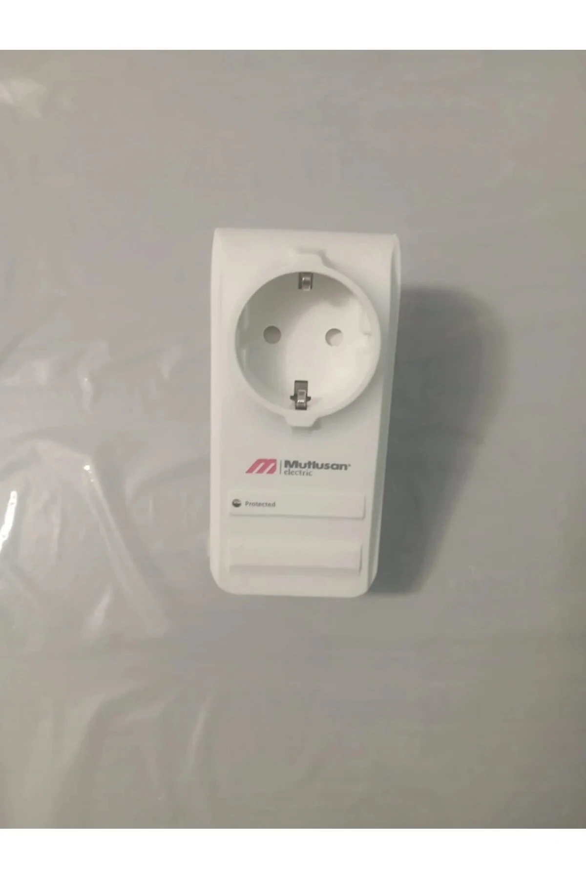 Tekli Şok Korumalı Priz 630 Joule – Çocuk Korumalı, Aşırı Gerilim Koruyucu