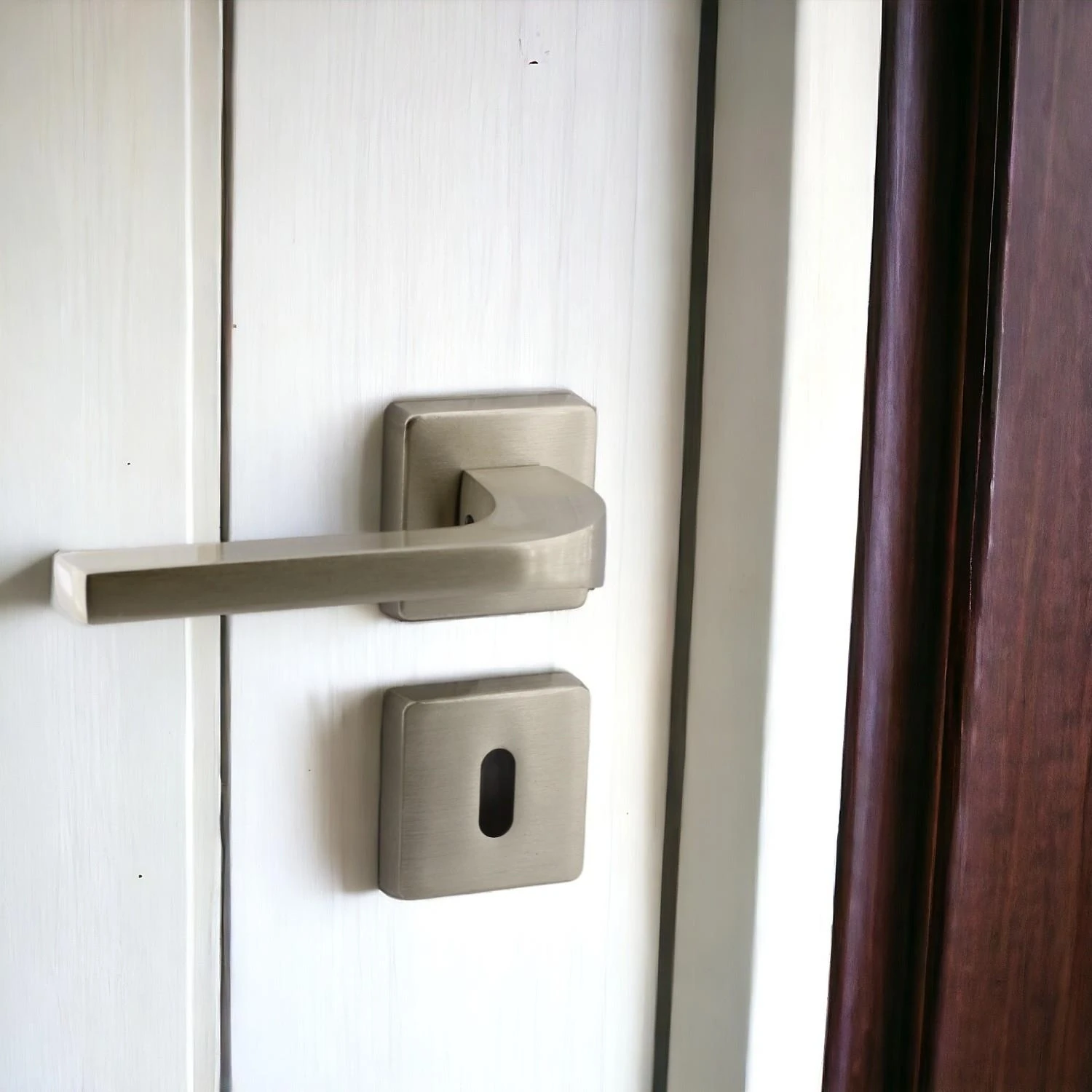 Tog Saten Oda Kapı Kolu Kare Rozetli Sürgülü ve Çelik Kapı Kulpu Uyumlu Sağa Sola Uygun Kapı Kolları