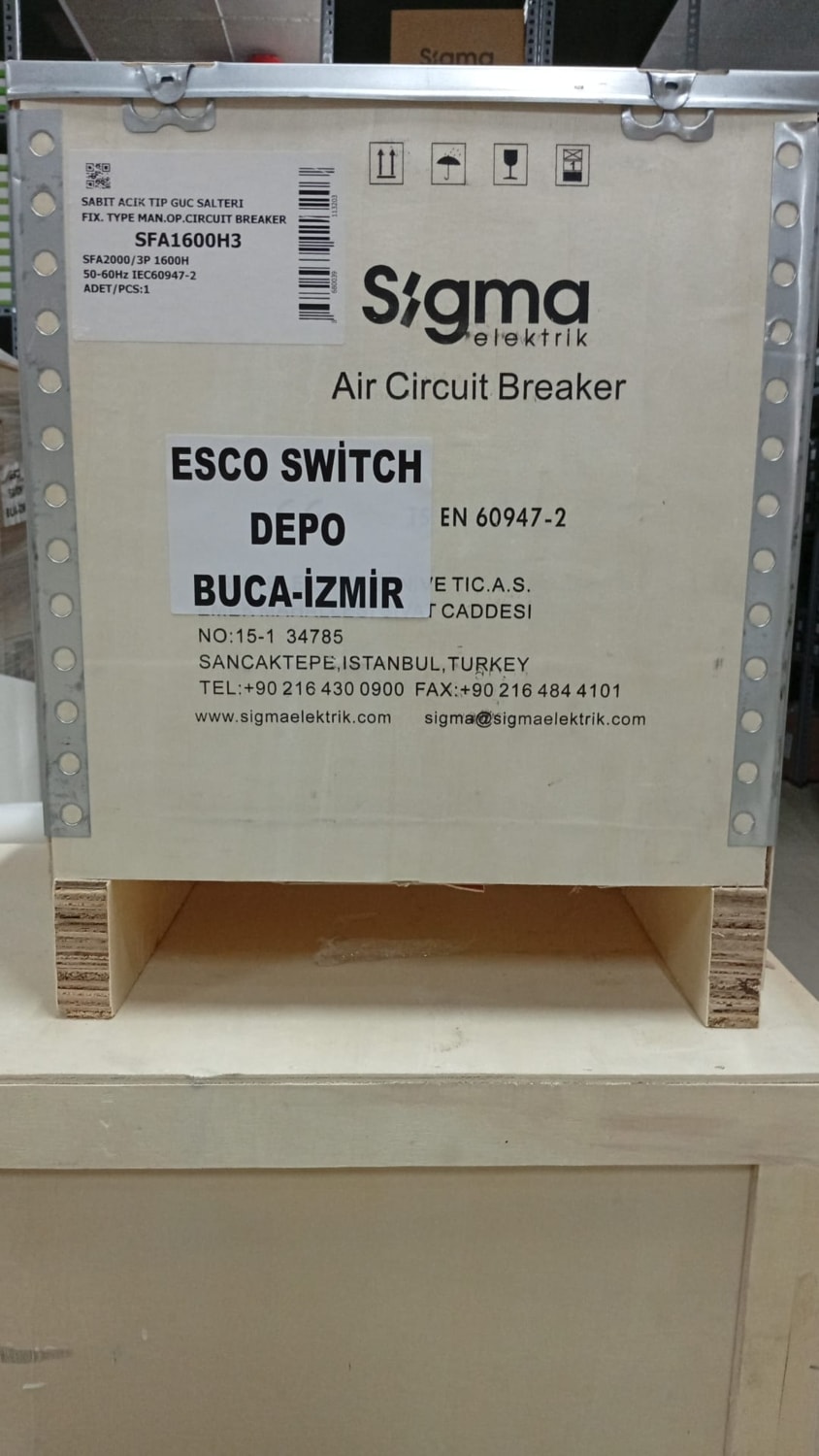 Termik Manyetik Şalter 3 kutuplu - SFA1600H3 (1600A Açık Tip Güç Şalteri)