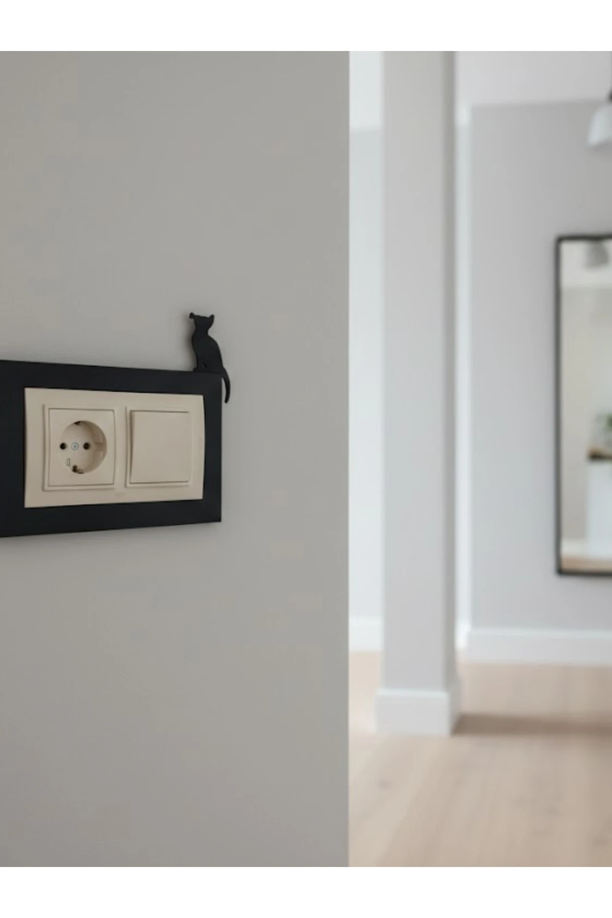 Minimalist Kedi Silüeti Priz Süsü | Modern Dekoratif Priz Çerçevesi | Duvar Süsü