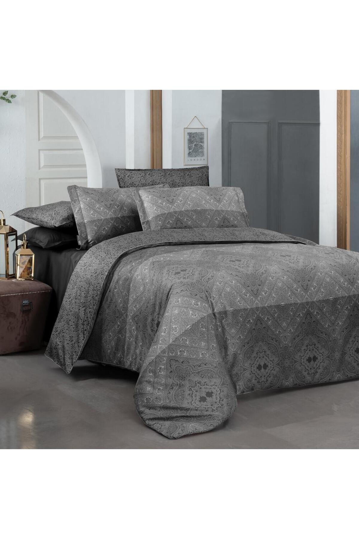 Brezno Gri King Size (Battal Boy) %100 Pamuk Saten Çift Taraflı 300 TC Nevresim Takımı