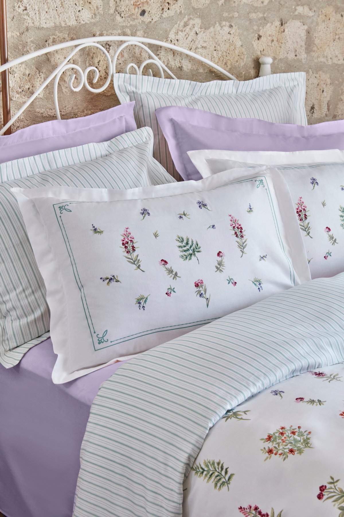 Le Mans Çift Kişilik Percale Nevresim Pike Takımı Lila