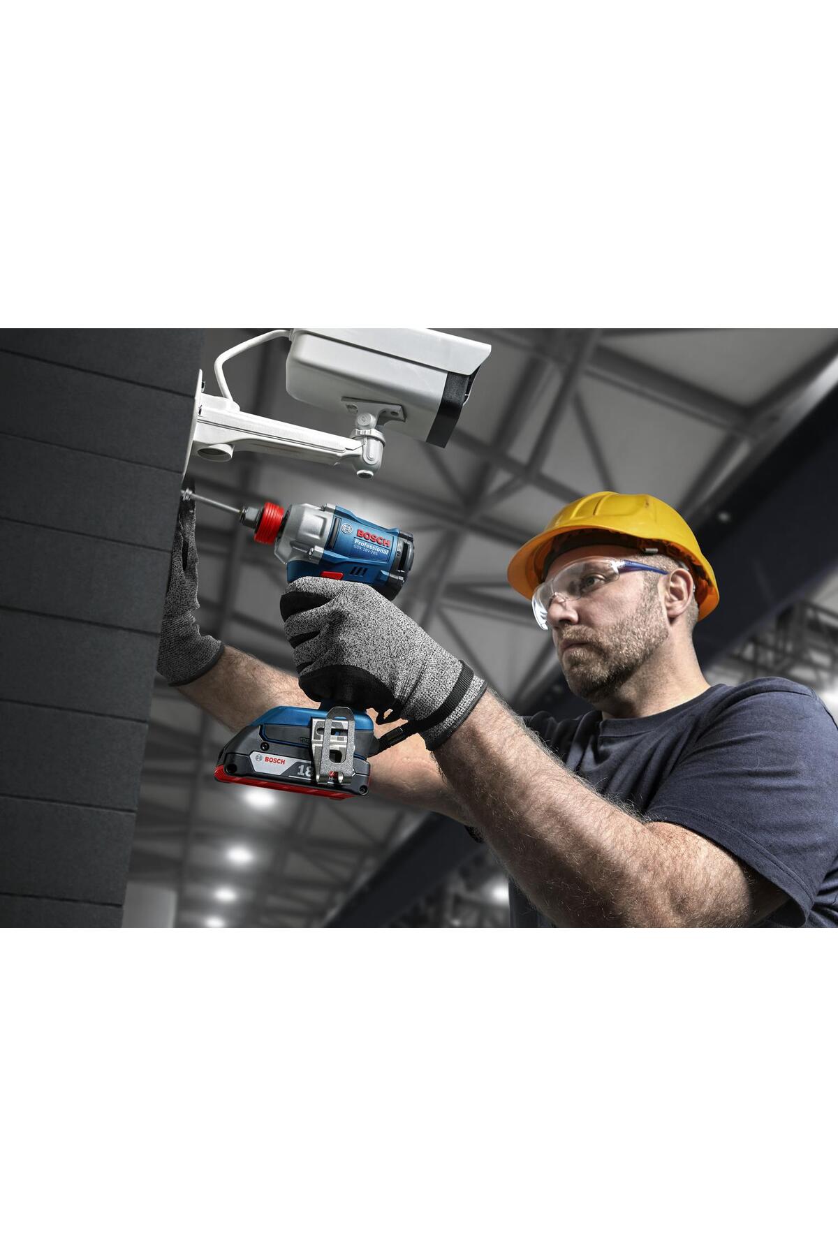 BOSCH 2'li Darbeli Vidama ve Matkap Akülü Set GDX 18V-285+GSB 185-LI 2x2 Ah 06019N2124