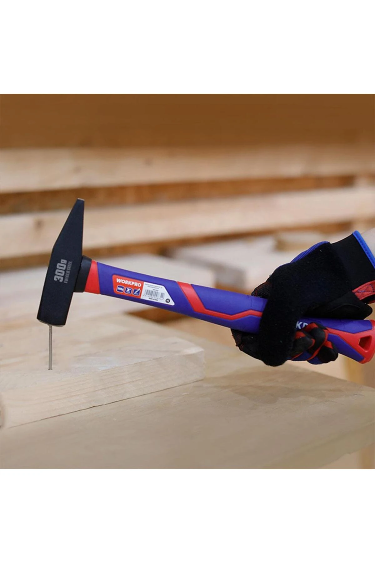WP241022 300Gr Fiberglas Saplı Çekiç