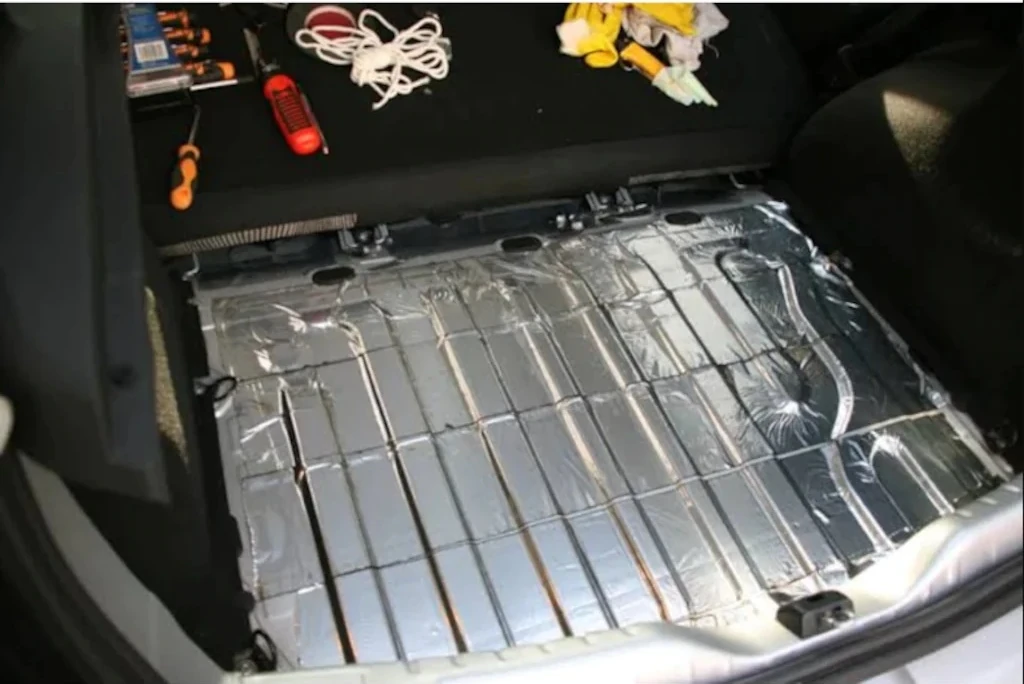 10 mt x 30 cm  Alüminyum Kaplı Oto Ses Su Yalıtım Bantı