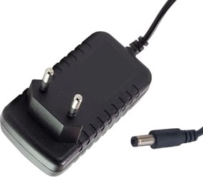 YE-1615 16V 1.5 Amper 5.5 x 2.5 mm Standart Uç Santral Adaptörü