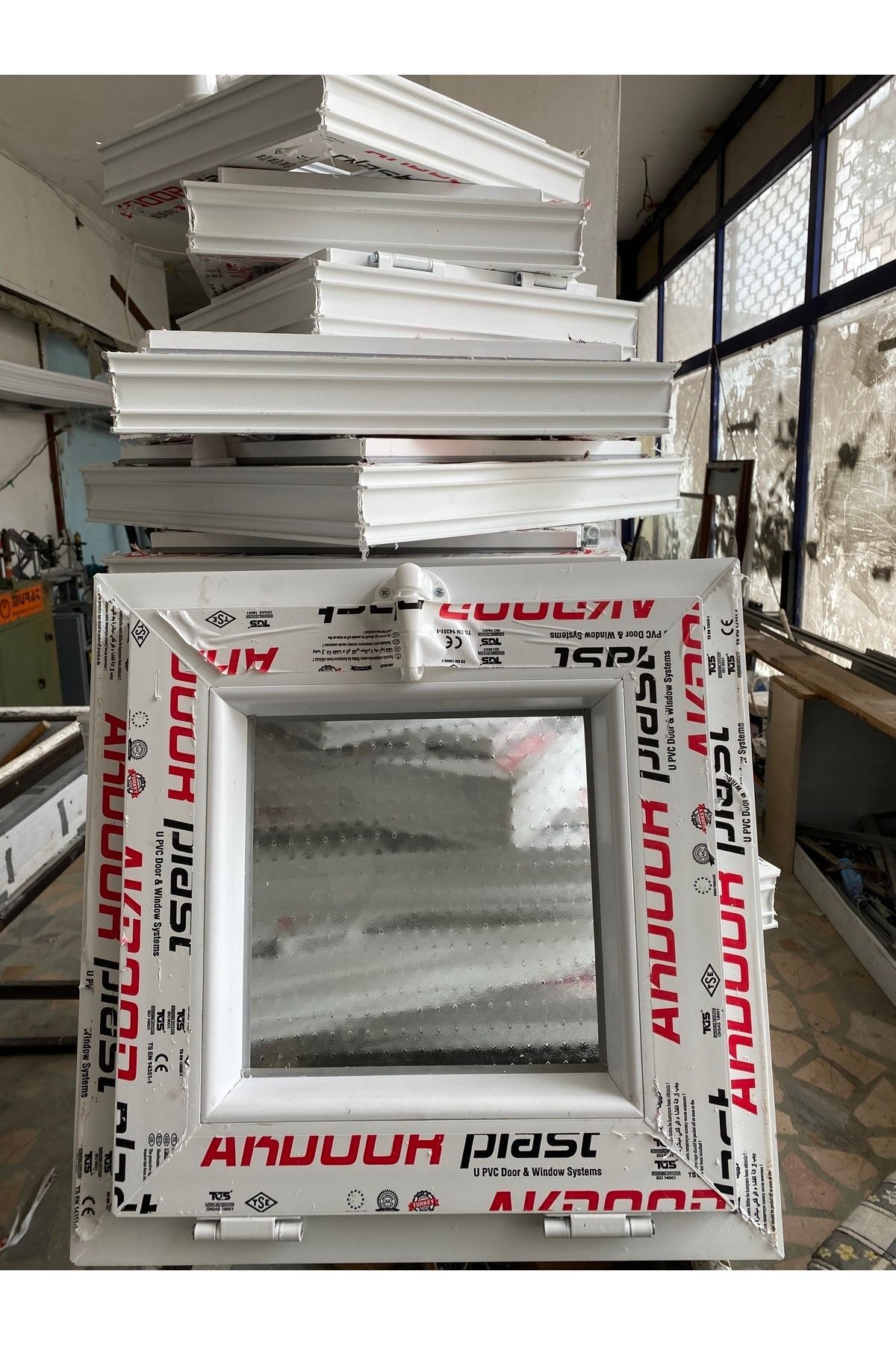 45&45 Banyo Wc Penceresi Vasistas