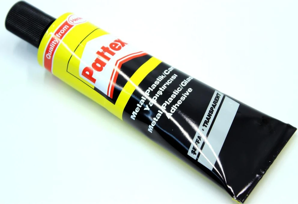 Henkel  Metal Plastik Cam Özel Performanslı Yapıştırıcı 091057