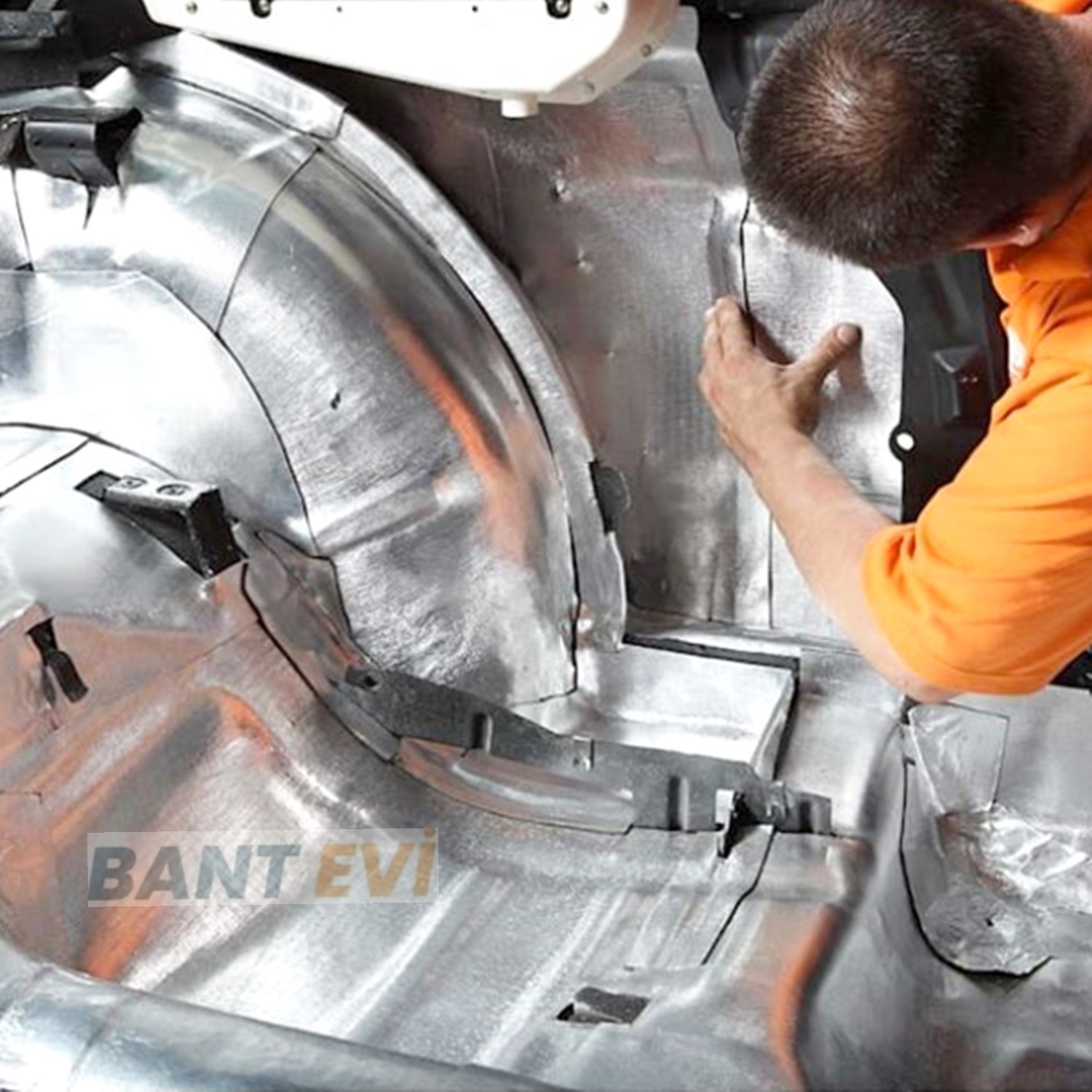 Folyolu Kauçuk Sünger 13MM Kalınlıkta 20cmx5mt Yapışkanlı Araç Oto Ses Isı Yalıtım Bandı