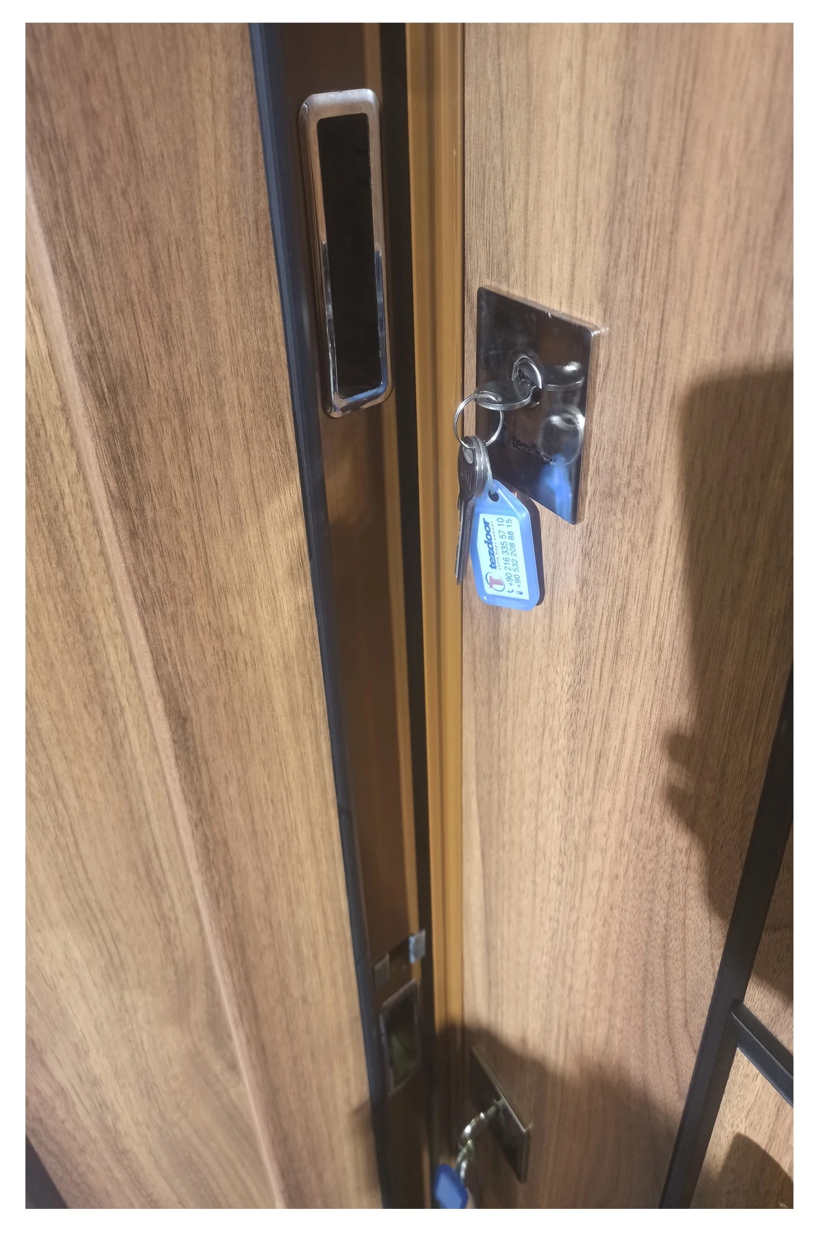 Çelik Kapı, Modelleri Ahşap Çelik Kapı Modelleri Tırnaklı Sistem Daire Kapısı Sol Açılım