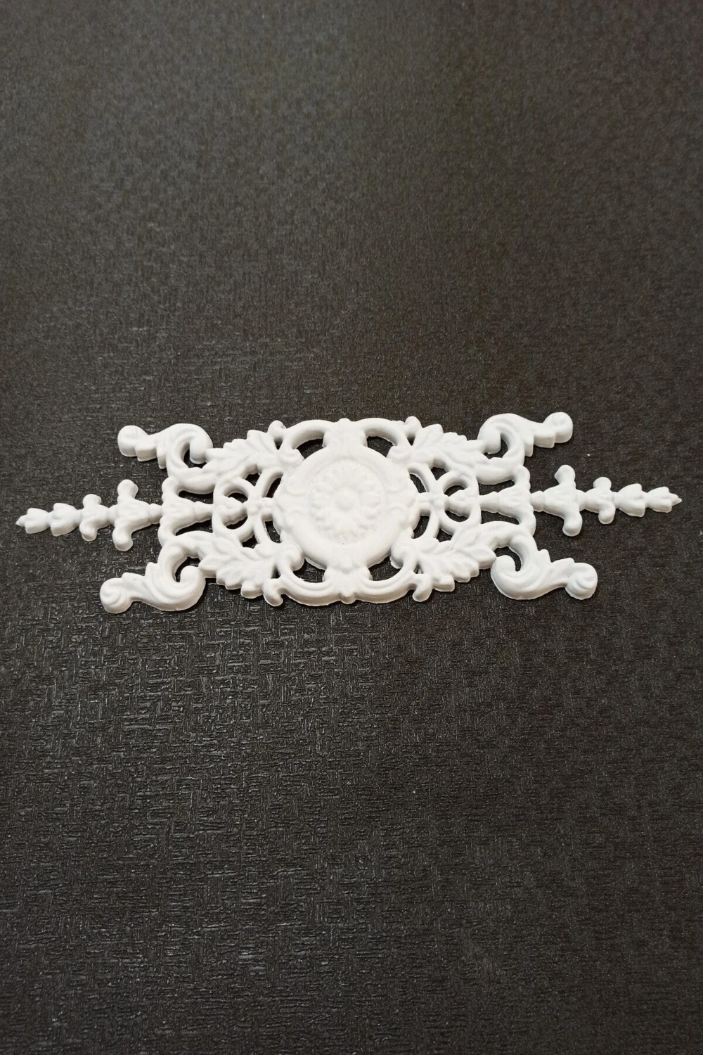 Boyanabilir Çıta Motifi 8,5X30 Cm, Şık ve Çok Amaçlı Dekoratif Detay