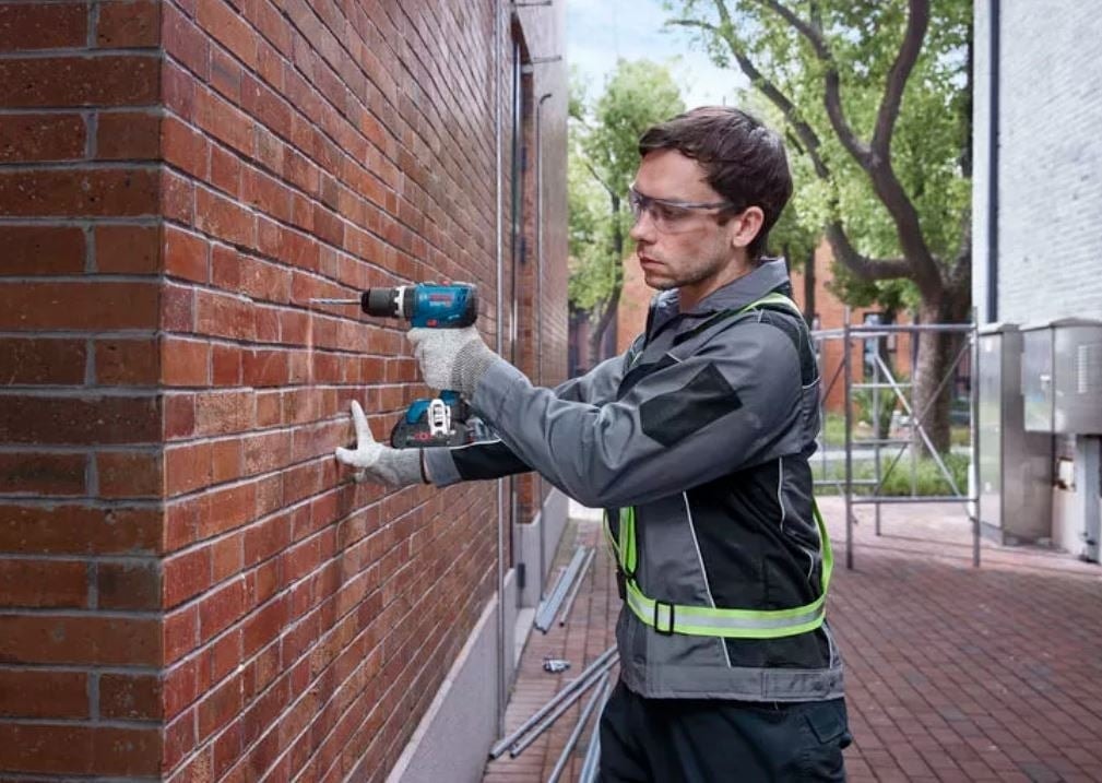 BOSCH Gsb 18V-65 Akülü Darbeli Matkap 18 Volt-Kömürsüz (Akü ve Şarj Aleti Hariç)