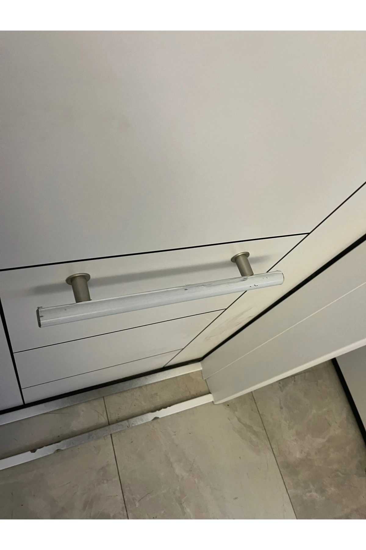 Çelik Kapı, Kilitli, Beyaz Renk, Çelik Kapılar, Yüksek Güvenlikli Sağ Açılım