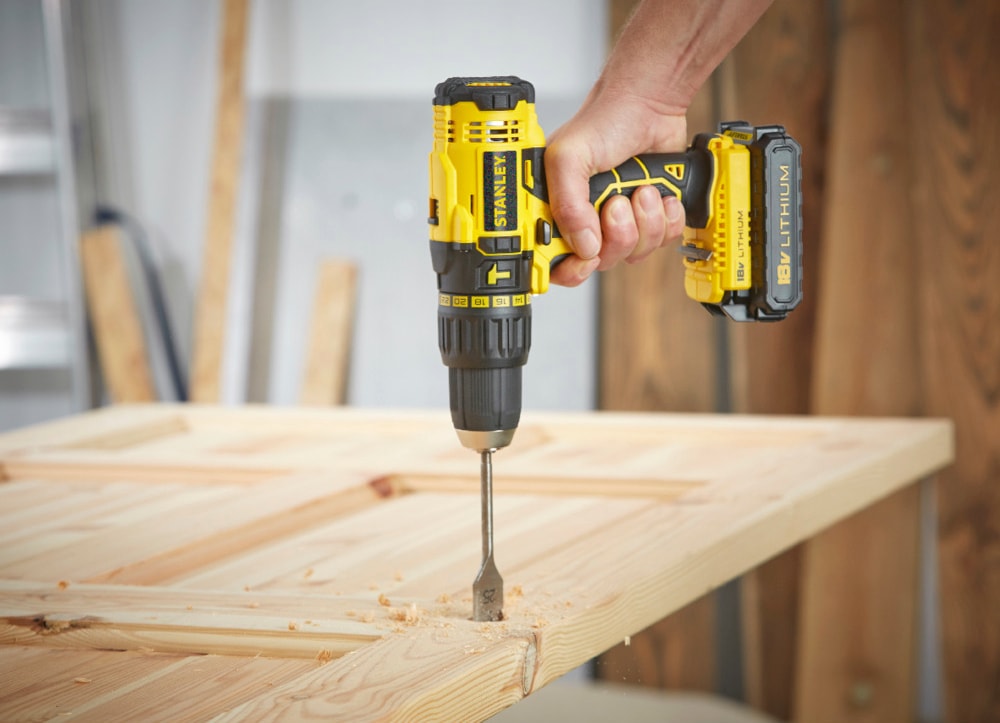 STANLEY Akülü Darbeli Vidalama Çift Akülü 18.00 Volt 1.30 Ah – SCH20C2K