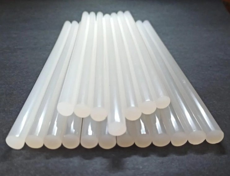 Beyaz Çubuk Silikon 11mm Kalın Sıcak Mum Silikon 22cm 1 Kg. 48 Adet