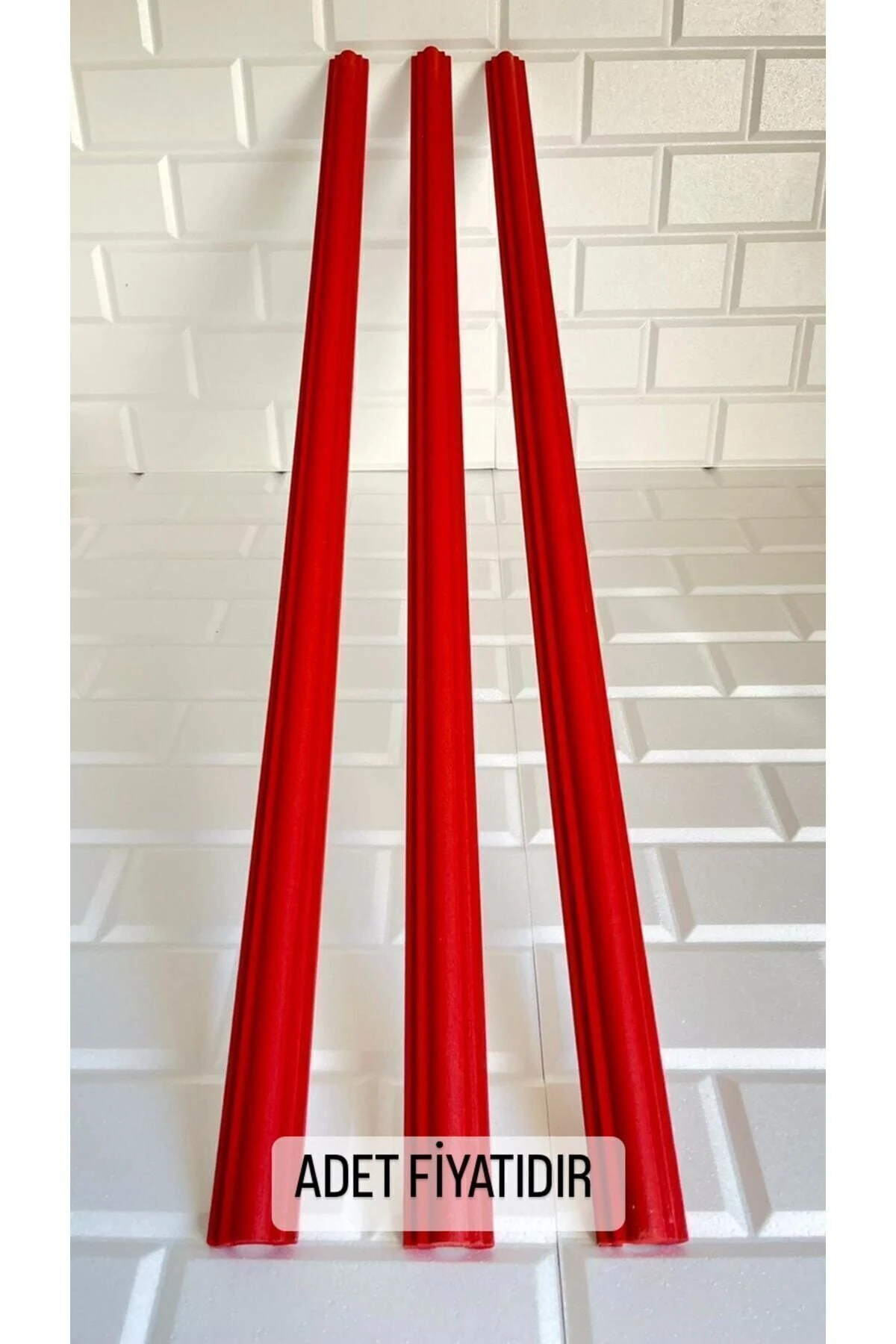 Kırmızı Minella01 Dekoratif Duvar Çıtası Kendinden Yapışkanlı Stropiyer 100 Cm