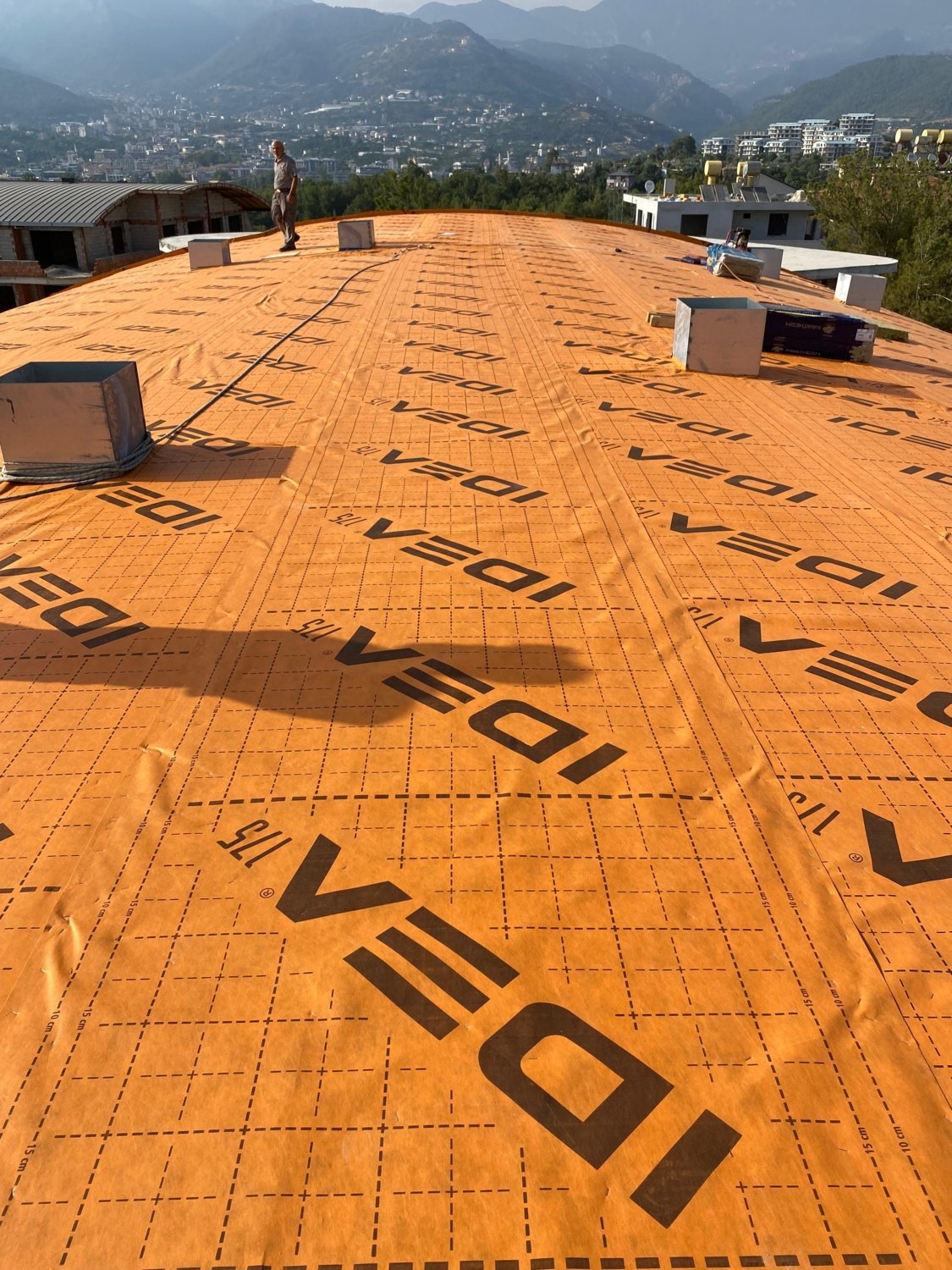 Idea 175 gr/m² Çatı ve Cephe Su Yalıtım Örtüsü 150 cm x 50 m ( 75 m² )