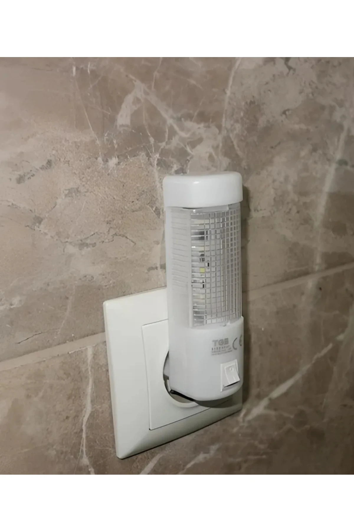 3'lü Ledli Anahtarlı Prizli Gece Lambası, Beyaz, Pratik ve Şık Tasarım