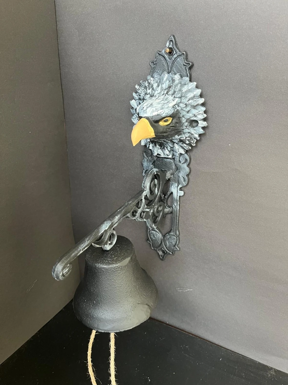 Karakartal Formunda Kapı Çanı