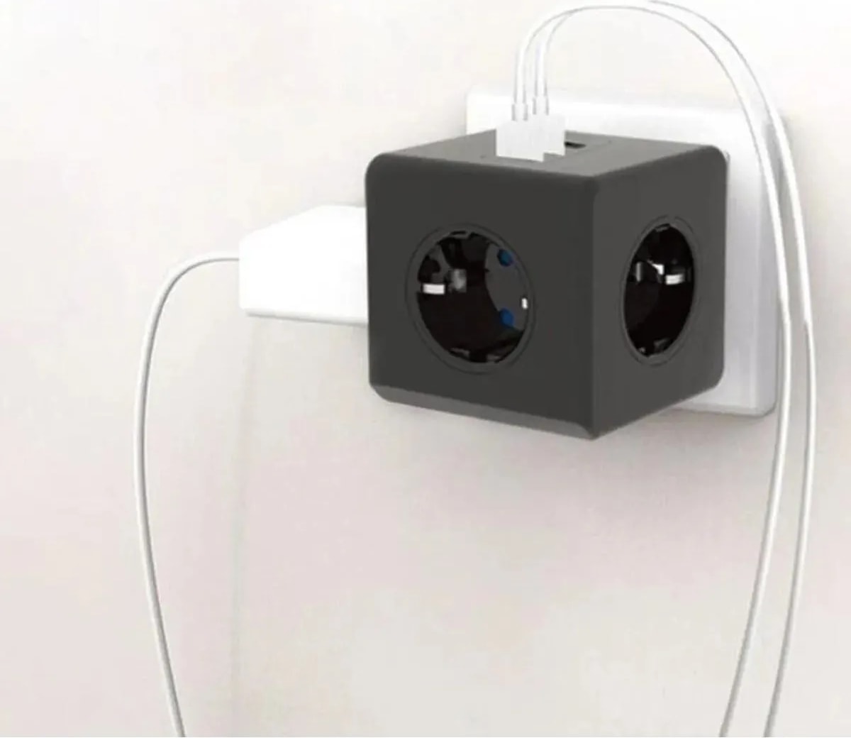Termal Akım Korumalı Isıya Dayanıklı 3'lü Duvar Tipi Priz 2 x USB 1 x Type C Çıkışlı