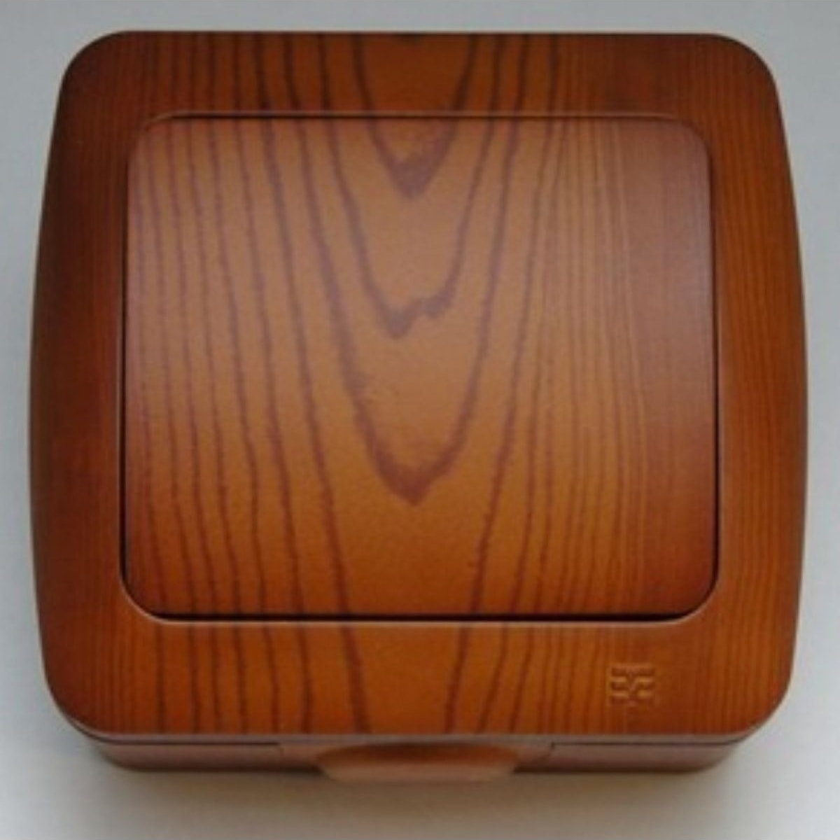 Sıva Üstü Kiraz Ahşap Renkli Anahtar  / Alsu