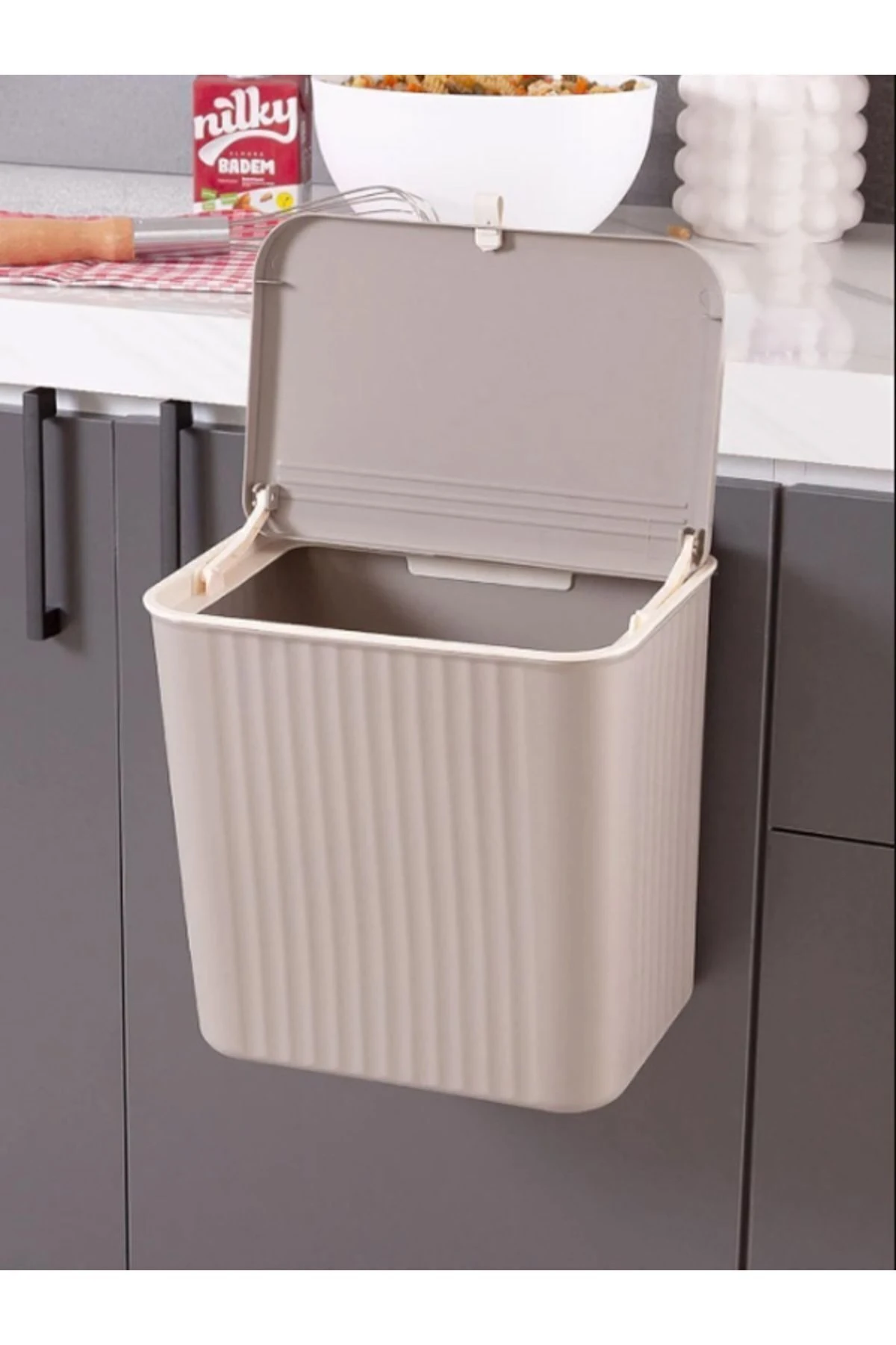 Fonksiyonel Çok Amaçlı Mutfak Tezgah Üstü ve Dolap Askılı 15 lt Çöp Kovası