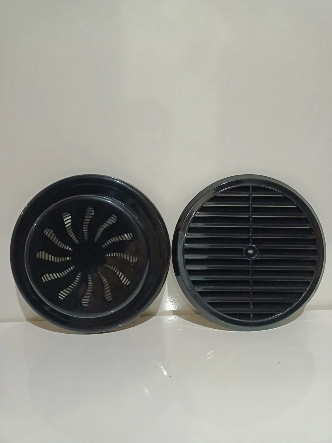 Siyah Aç-Kapa | 2 Adet |kapaklı Cam/balkon Menfezi | 2 Adet | Siyah Menfez | Dönerli | Ayarlı