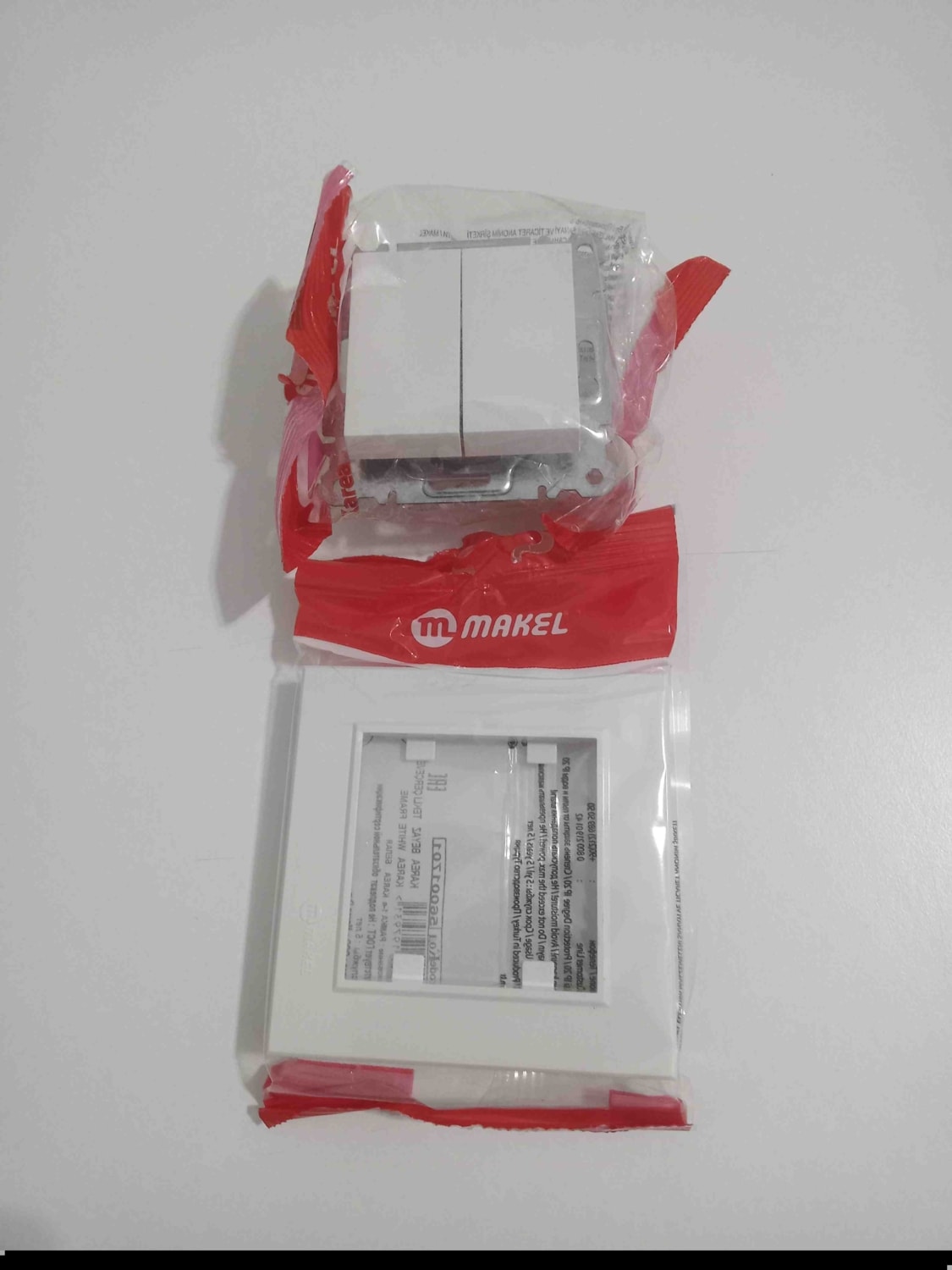 Sıva Altı Anahtar Priz ve Komitatör