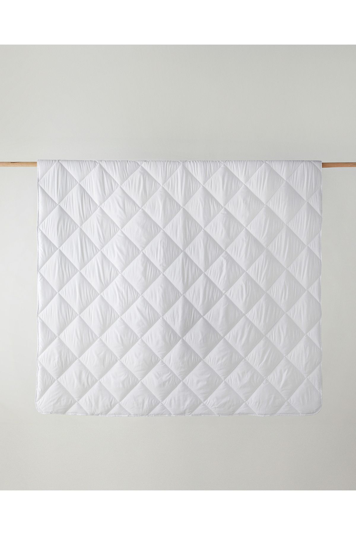 Siesta Mikrofiber Çift Kişilik Yorgan Beyaz