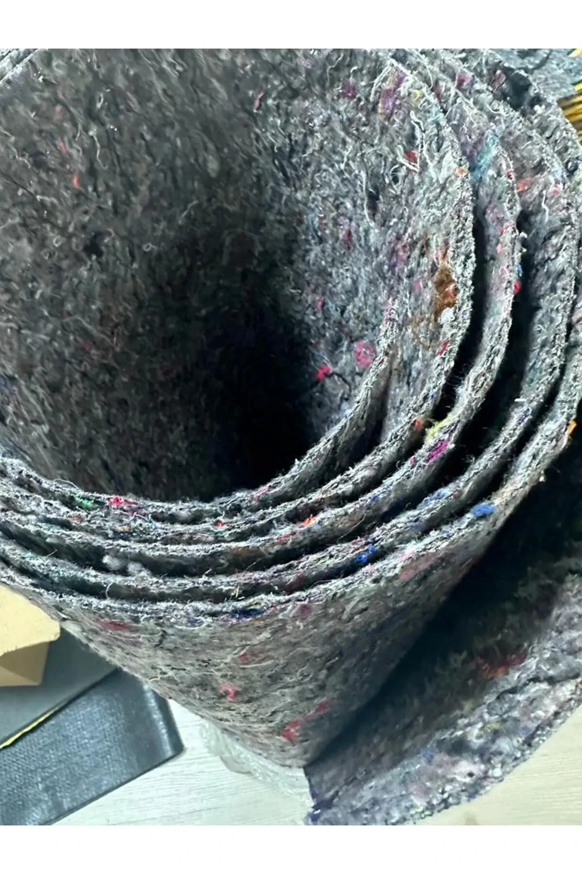 Araç Taban ve Tavan İzolasyon Keçesi 6mm Kalınlık 100CMx100CM