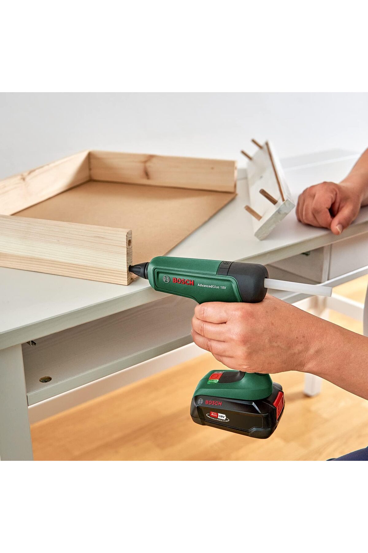 BOSCH Advancedglue 18v Akülü Tutkal Tabancası (AKÜSÜZ) - 0603264800