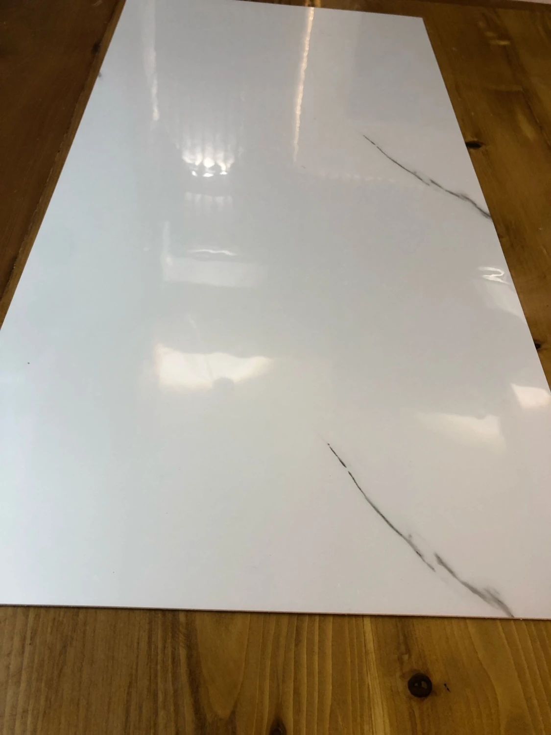 30X60CM Beyaz Mermer Desenli Kendinden Yapışkanlı Seramik Desen Banyo Wc Kaplama Pvc Duvar Paneli