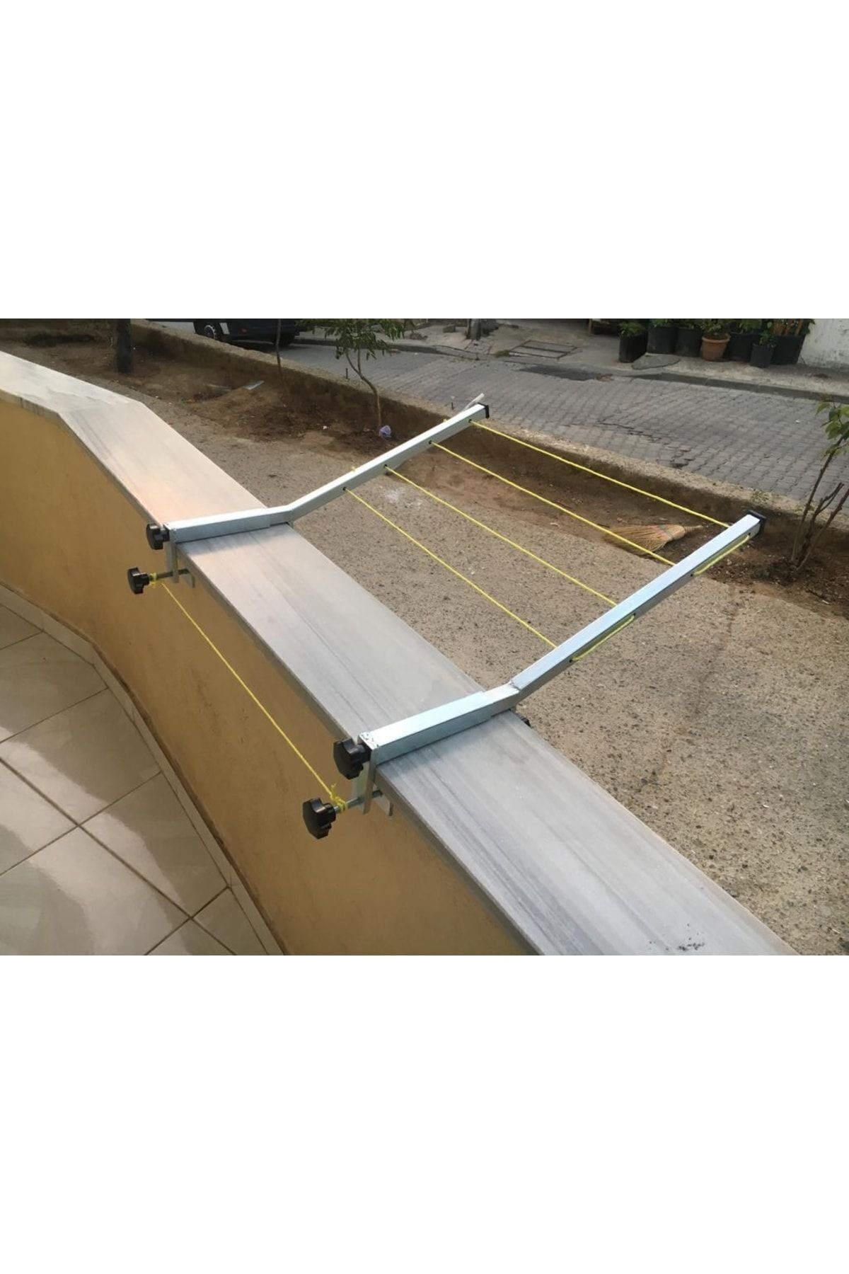 Balkon Duvarı Çamaşır Kurutma Askılığı