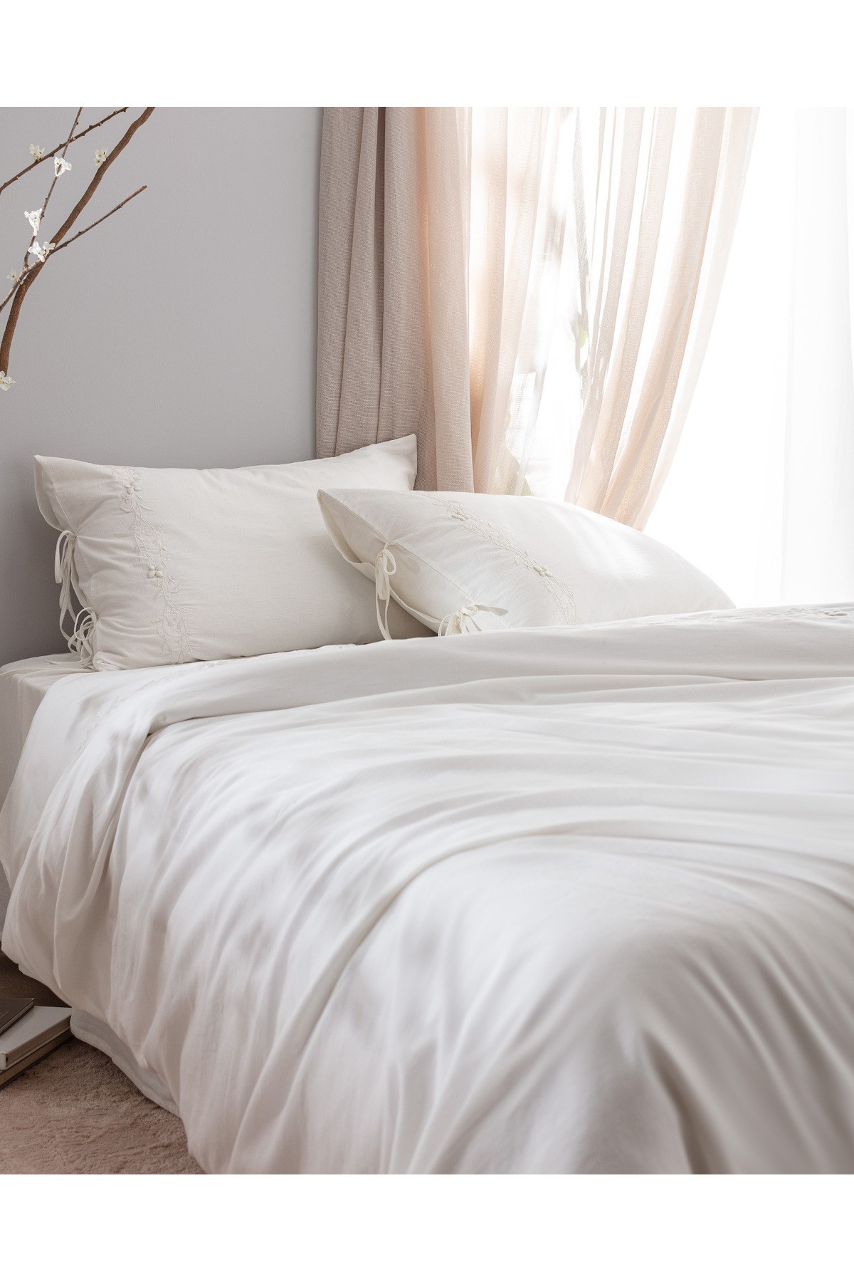 King Size %100 Pamuk Nakışlı Nevresim Takımı - Ekru