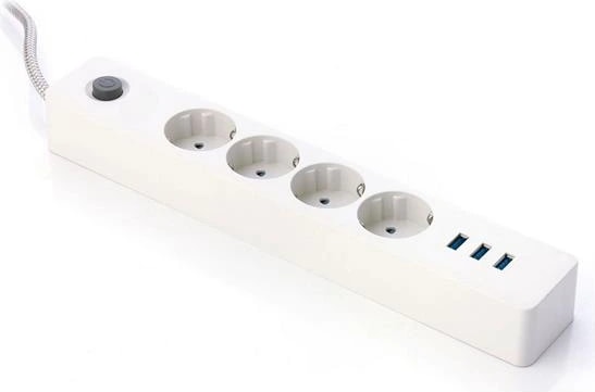 Termak Akım Korumalı 4 Priz 3 USB Girişli Uzatma Kablosu Güç ve Şarj Siyah Renk Gönderilir (5047)
