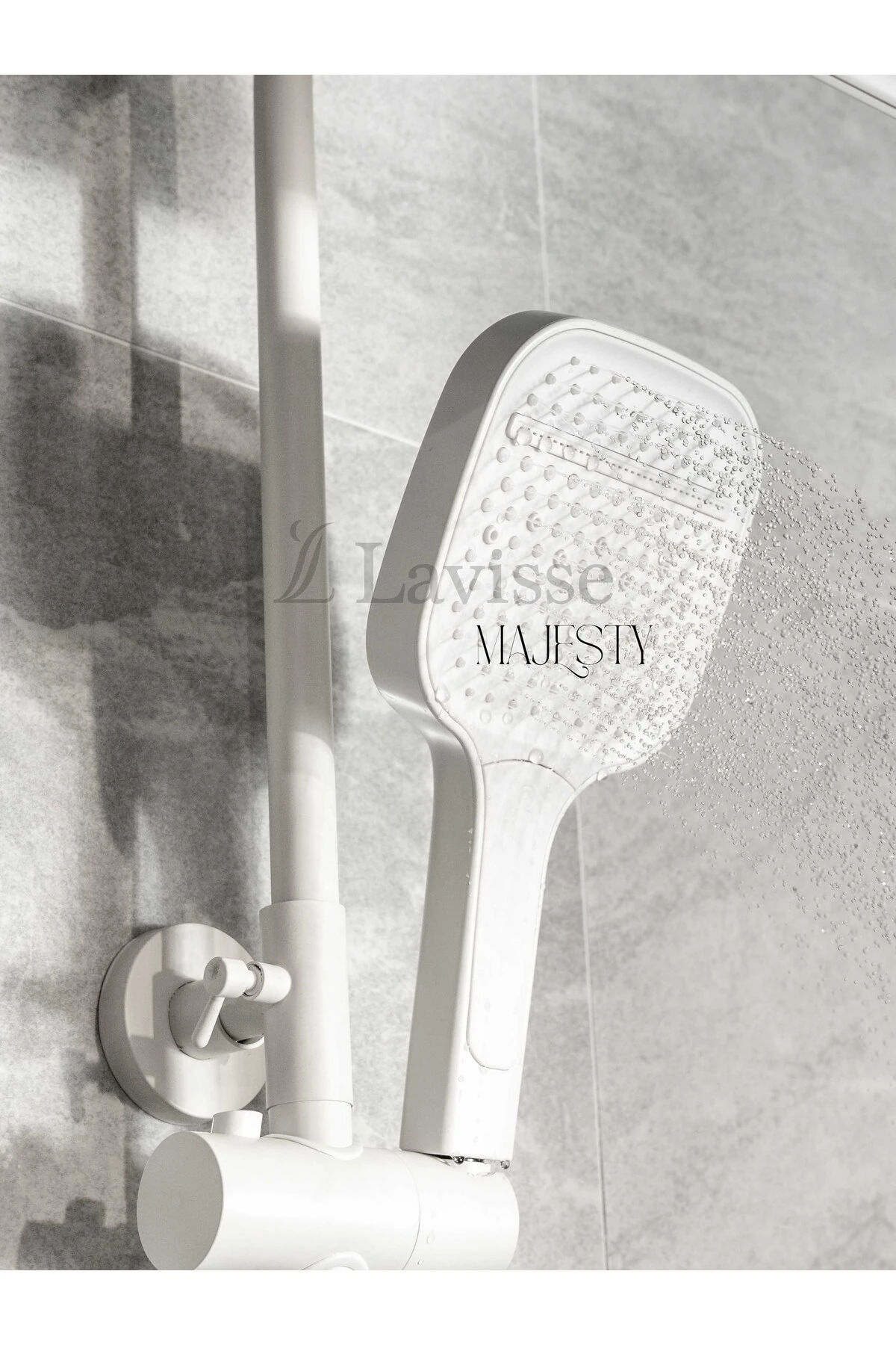 Majesty Işıklı Piyano Tuşlu Tepe Duş Sistemi, Akıllı Duş, Fonksiyonel Pirinç İç Gövde Duş Bataryası