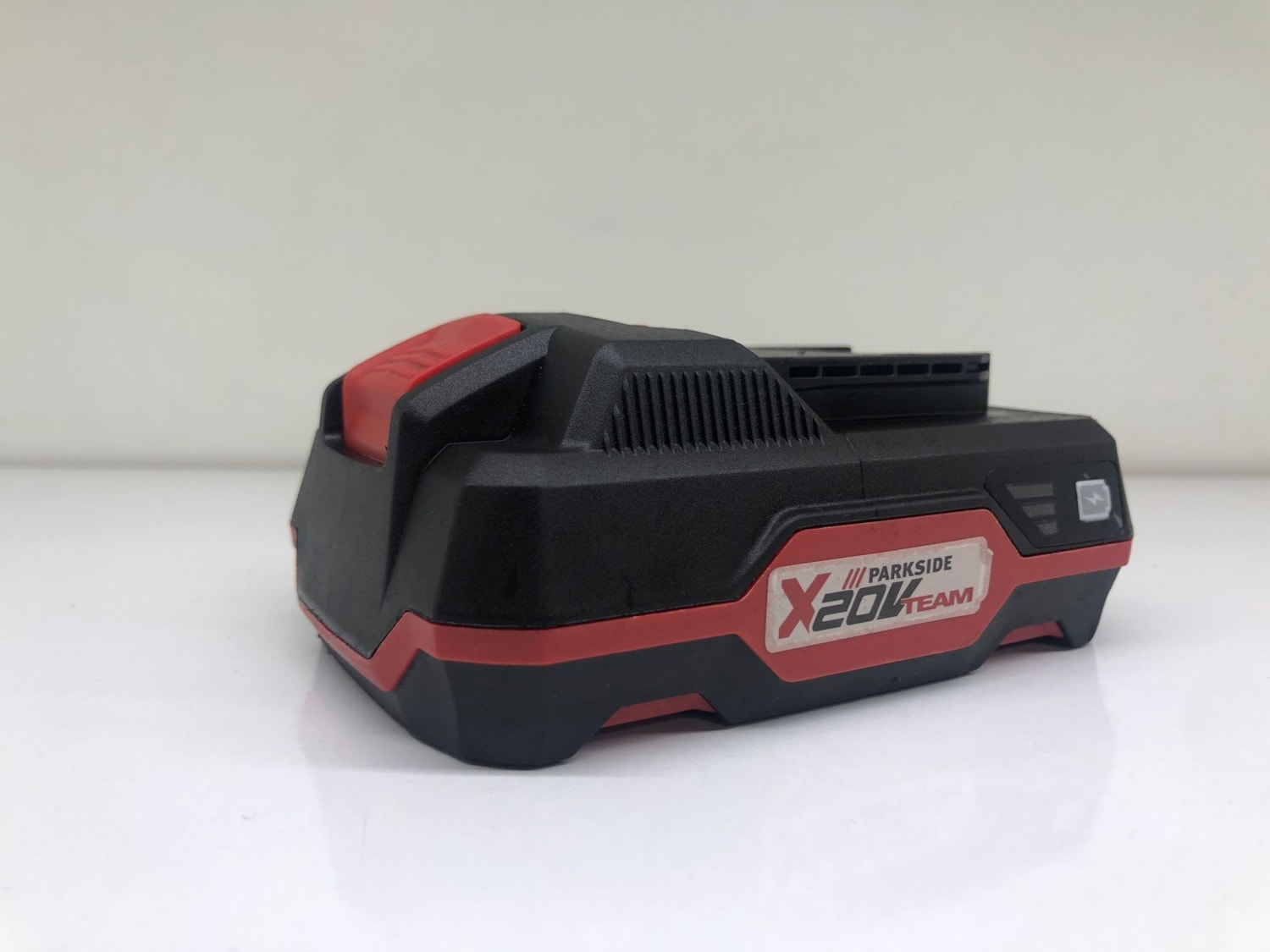 BOSCH Parkside 20V 2.0AH Li-Ion Akü