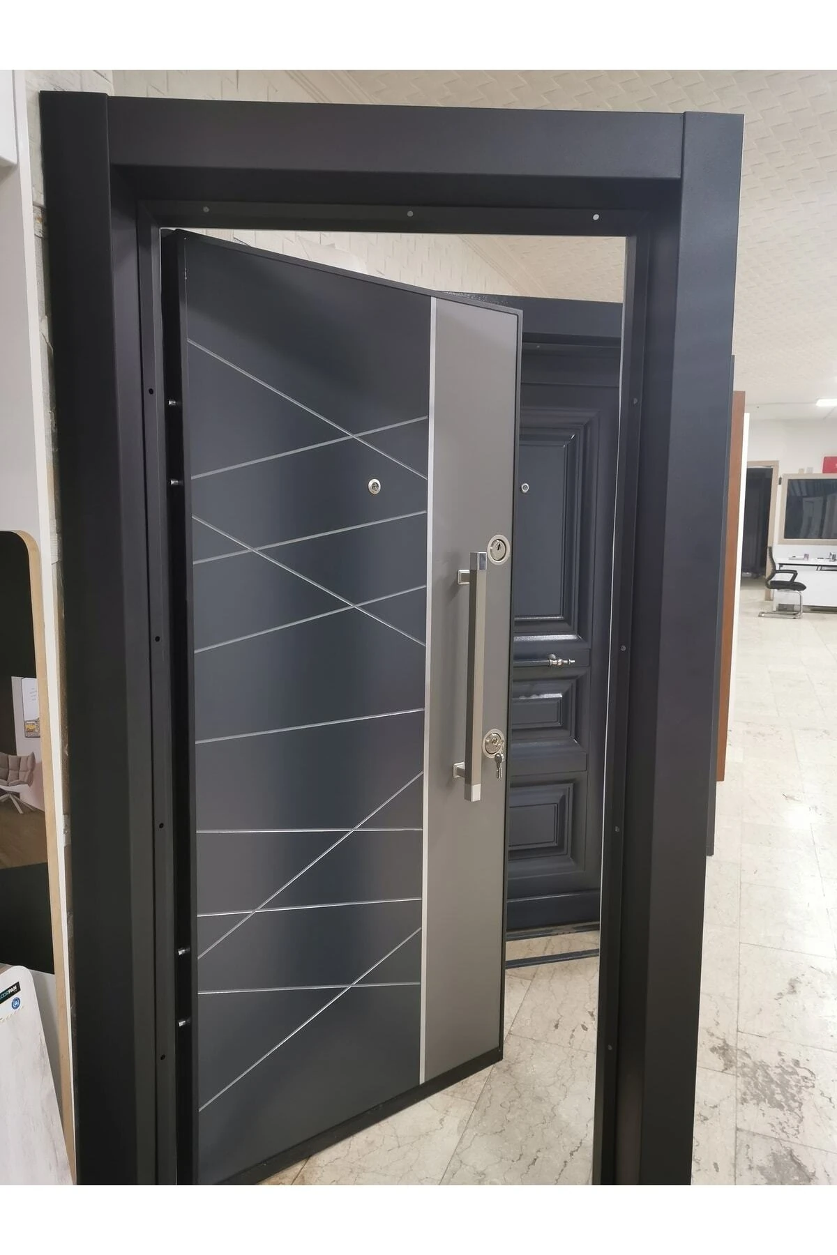 Kompozit Dış Mekan Çelik Kapı Sağ