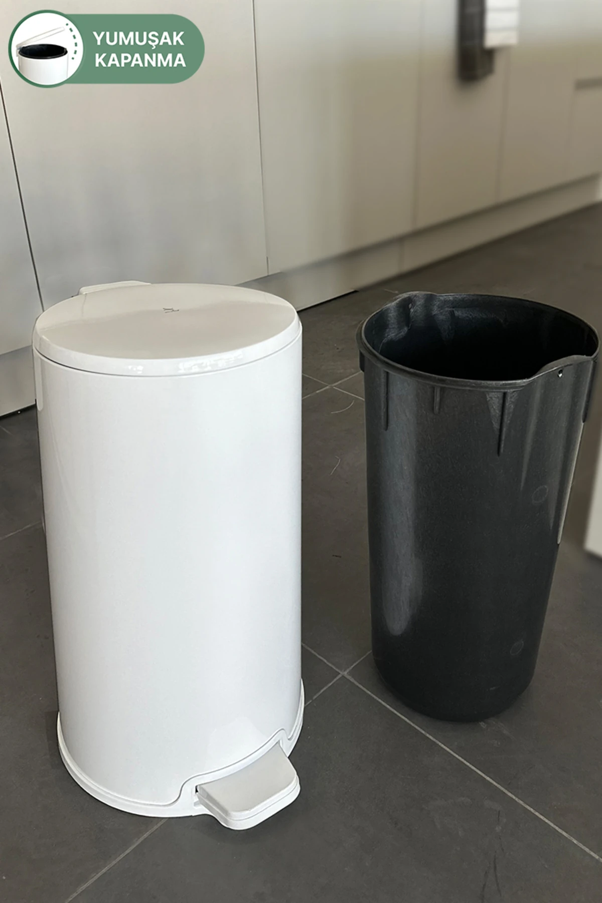 Cigo Pedallı Mutfak Banyo Çöp Kovası 20 Lt Beyaz-İç Kısım Siyah
