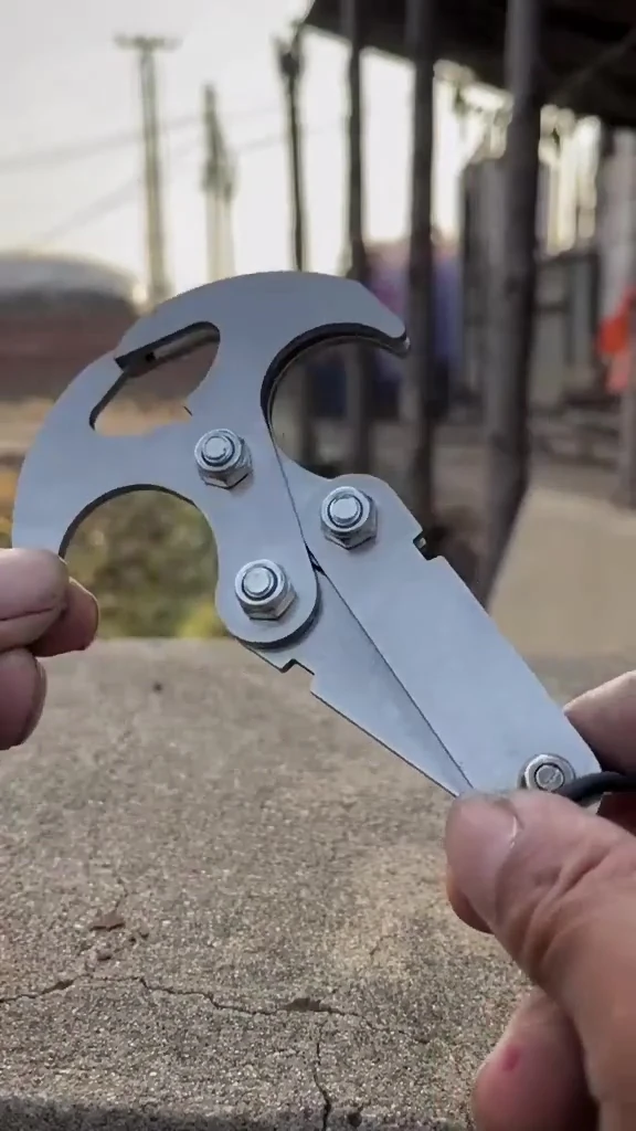 KATLANABİLİR KISKAÇLI KANCA