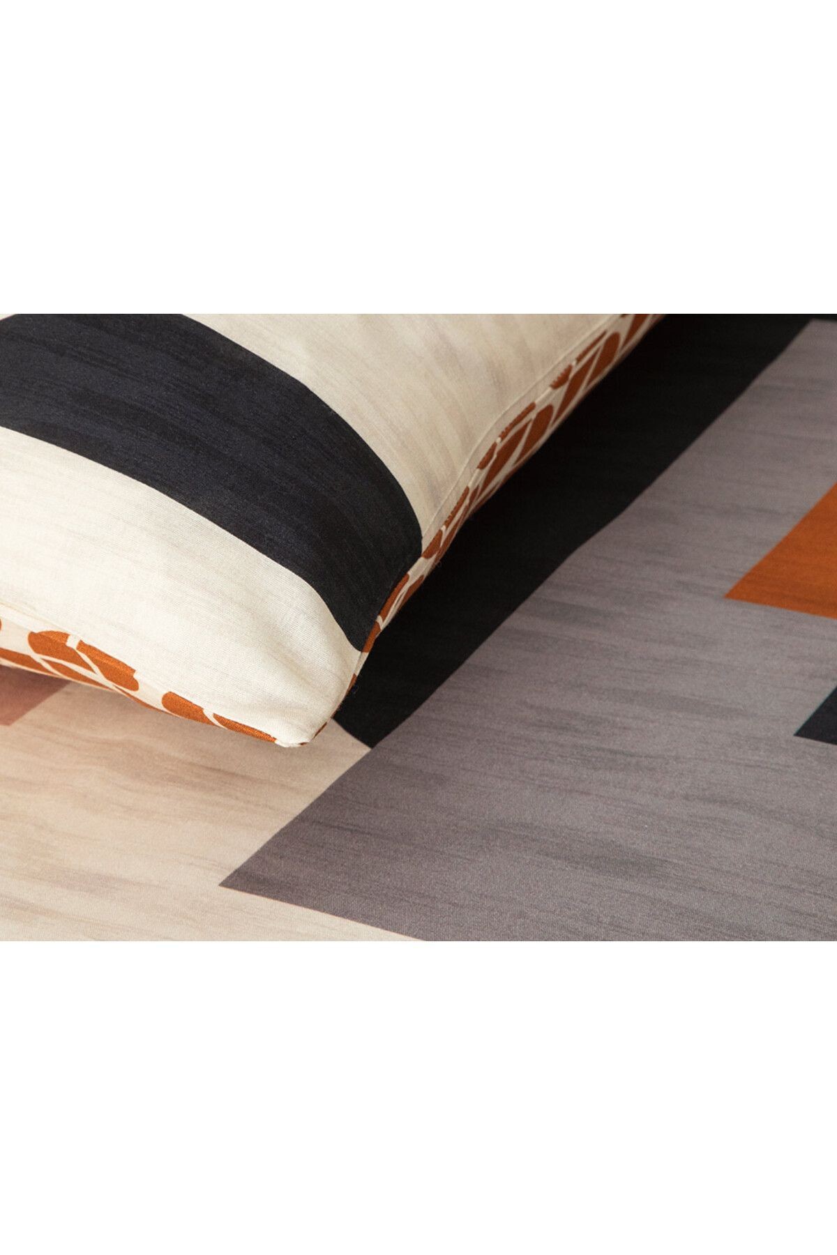 Dynamic Square Dijital Baskılı Soft Cotton Çift Kişilik Nevresim Seti 200x220 Cm Bej – Terracotta